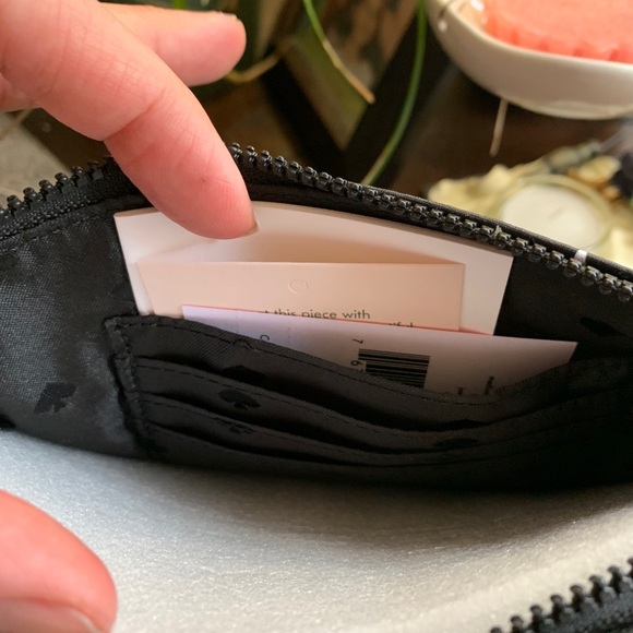 Authentic Kate Spade nylon/leather 2 zip wristlet - Picture 8 of 9